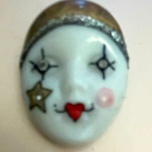 VTG Signed Adagio Porcelain hand painted Lady Face Brooch
